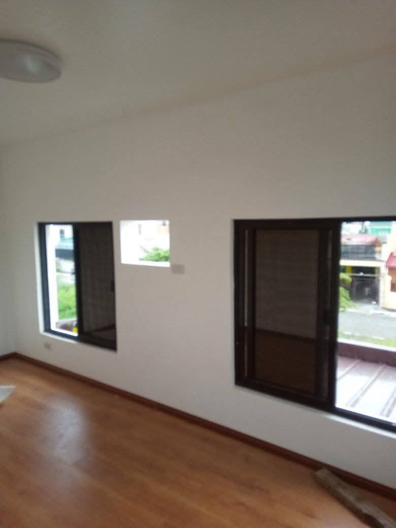 마닐라 기타 CM Doors & Windows 창호전문 회사
