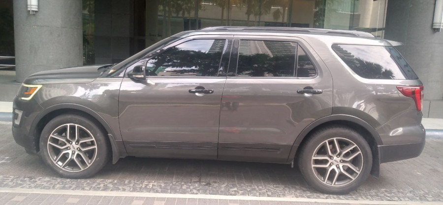 마닐라 기타 2017 Ford Explorer 3.5 V6 4x4 AT (Gasoline)